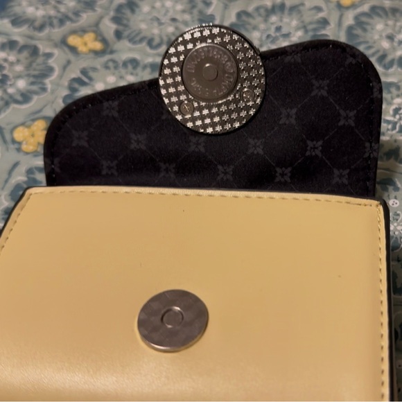 BCBGeneration yellow leather wallet/wristlet w/clip, NWOT. - Picture 3 of 9